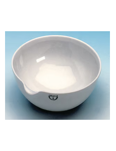 Steaming bowls, porcelain, with spout and round base, half deep